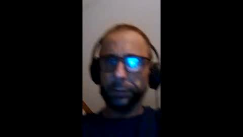 Snapshot of funinbed607918 chatting on 04/27/26, 01:36 funinbed607918 online show from 04/27/26, 01:36