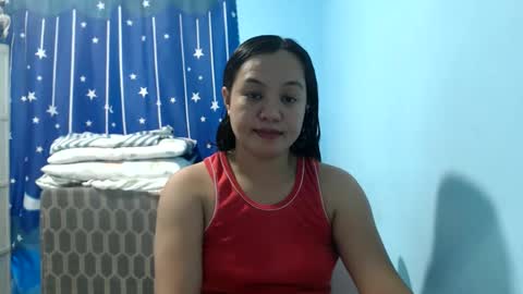 Snapshot of funluvnpinay4u chatting on 04/26/26, 11:52 MAE online show from 04/26/26, 11:52