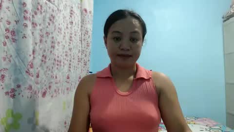 Snapshot of funluvnpinay4u chatting on 05/08/26, 11:37 MAE online show from 05/08/26, 11:37