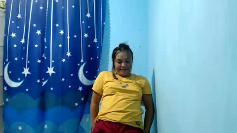 Snapshot of funluvnpinay4u chatting on 05/24/26, 01:05 MAE online show from 05/24/26, 01:05
