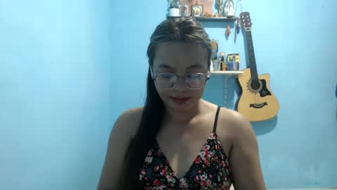 Snapshot of funluvnpinay4u chatting on 05/26/26, 02:07 MAE online show from 05/26/26, 02:07
