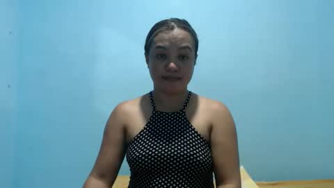 Snapshot of funluvnpinay4u chatting on 06/01/26, 01:18 MAE online show from 06/01/26, 01:18