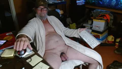 Snapshot of funmike2000 chatting on 12/29/24, 04:08 mike online show from 12/29/24, 04:08