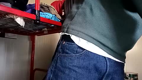 Snapshot of funny_quarantine chatting on 12/13/24, 01:33 Italian men online show from 12/13/24, 01:33