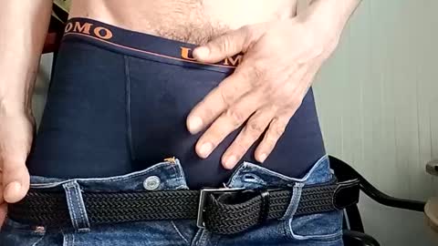 Snapshot of funny_quarantine chatting on 02/23/25, 09:44 Italian men online show from 02/23/25, 09:44