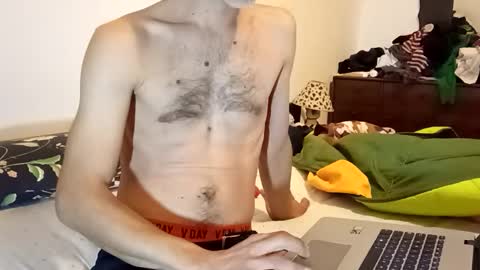 Italian men online show from 11/24/25, 10:59