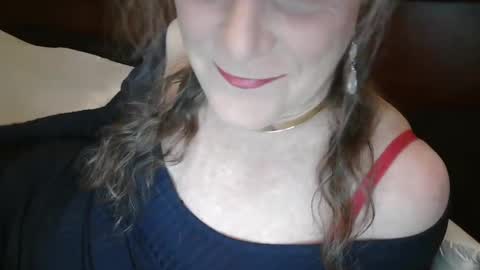 Snapshot of funtimetgirl chatting on 02/08/25, 10:50 Jessie Love online show from 02/08/25, 10:50