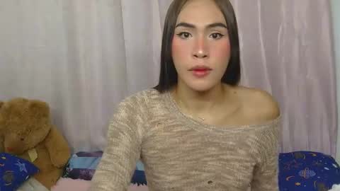 LIL LEE online show from 04/21/26, 03:35