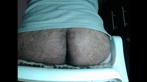 Snapshot of furryassholexx chatting on 10/05/25, 01:31 FurryAss online show from 10/05/25, 01:31