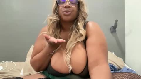 furykat1 online show from 12/14/25, 07:40