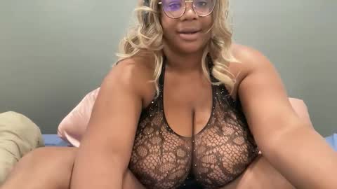 furykat1 online show from 12/17/25, 06:14