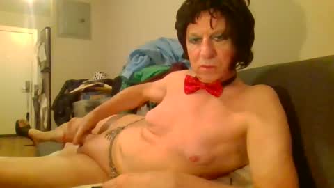 Snapshot of fuseanude chatting on 01/13/25, 12:51 fuseanude online show from 01/13/25, 12:51