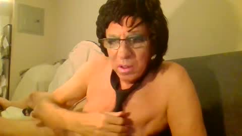 Snapshot of fuseanude chatting on 01/26/25, 01:31 fuseanude online show from 01/26/25, 01:31