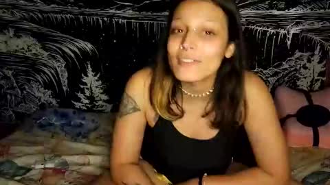 Snapshot of futuresizequeen chatting on 11/13/25, 02:10 futuresizequeen online show from 11/13/25, 02:10