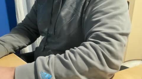 Snapshot of fuzitzu2 chatting on 02/06/25, 07:40 fuzitzu2 online show from 02/06/25, 07:40