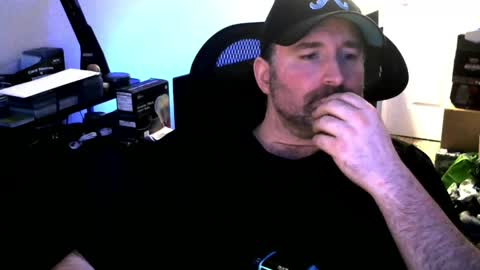 Snapshot of fuzz08 chatting on 06/03/26, 10:04 fuzz08 online show from 06/03/26, 10:04