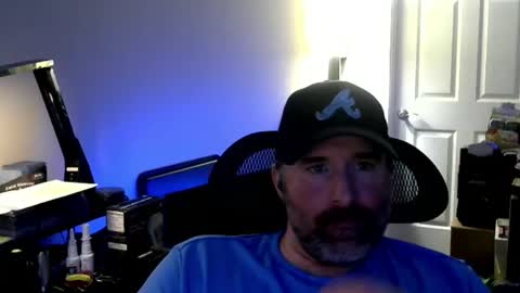 Snapshot of fuzz08 chatting on 07/13/26, 04:15 fuzz08 online show from 07/13/26, 04:15