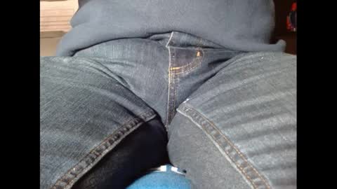 Snapshot of fuzzyblues chatting on 02/11/25, 12:49 Fuzzy Blues online show from 02/11/25, 12:49