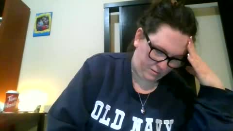 fuzzypeaches87 online show from 02/15/26, 12:51