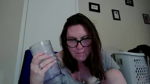 fuzzypeaches87 online show from 06/11/26, 02:22