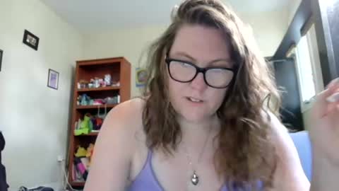 fuzzypeaches87 online show from 06/27/26, 02:55
