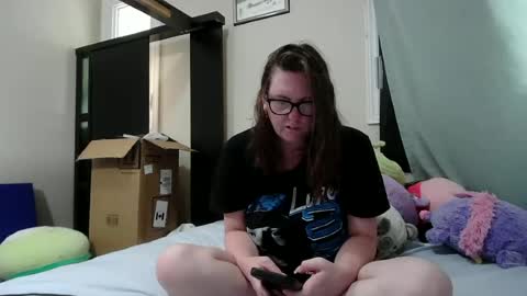 fuzzypeaches87 online show from 07/19/26, 05:05