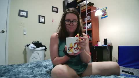 fuzzypeaches87 online show from 07/22/26, 04:21