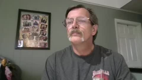 fxson8 online show from 11/17/25, 07:19