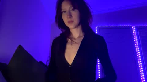 Snapshot of g0ddessluna1800 chatting on 03/03/25, 05:09 Goddess Luna online show from 03/03/25, 05:09