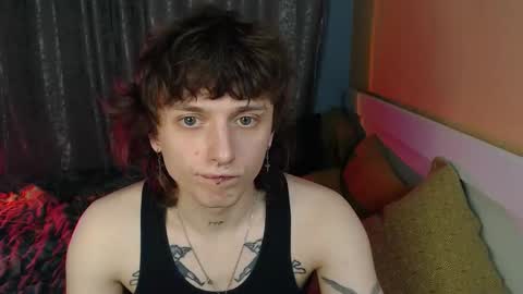 Ian online show from 11/26/25, 11:17