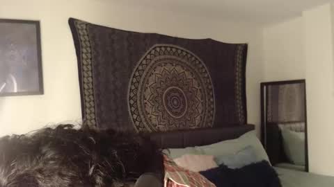 g_bella2025 online show from 11/30/25, 07:07