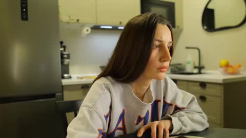 G online show from 10/24/25, 06:37