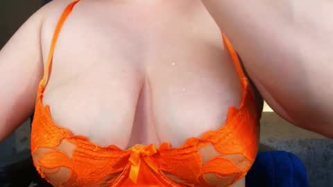 gaaby  online show from 11/05/25, 12:54