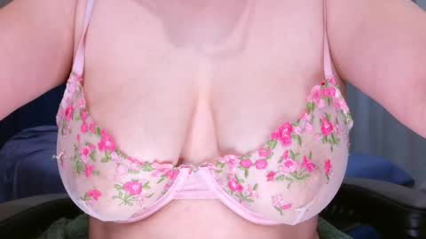 gaaby  online show from 04/21/26, 11:29