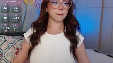 Snapshot of gabb__yy chatting on 12/05/25, 06:33 online show from 12/05/25, 06:33