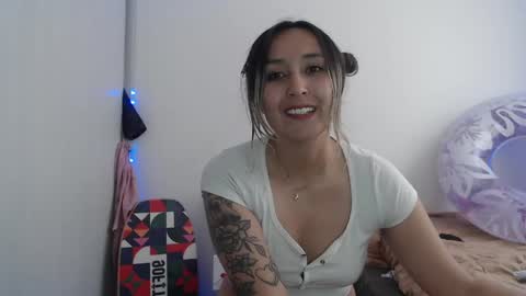 Snapshot of gabb_rioss chatting on 05/19/26, 04:24 Gabriela online show from 05/19/26, 04:24