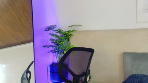 Gabbie  online show from 04/28/26, 11:48