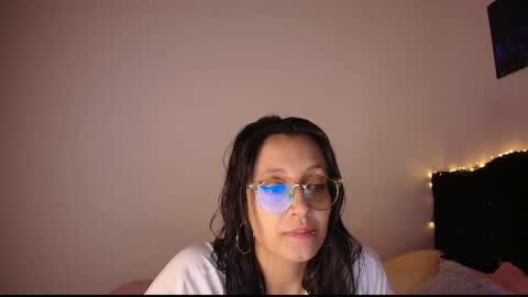 Snapshot of gabbie_kook chatting on 03/01/25, 03:53 gabbie_kook online show from 03/01/25, 03:53