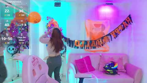 Snapshot of gabby_evanns chatting on 10/30/25, 11:55 gabby_evanns online show from 10/30/25, 11:55