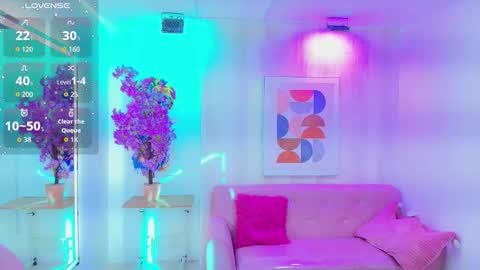 Snapshot of gabby_evanns chatting on 11/07/25, 11:54 gabby_evanns online show from 11/07/25, 11:54