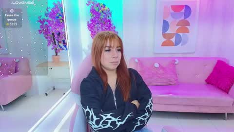 Snapshot of gabby_evanns chatting on 11/22/25, 11:42 gabby_evanns online show from 11/22/25, 11:42