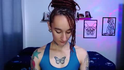 gabby_moon09 online show from 10/08/25, 12:03