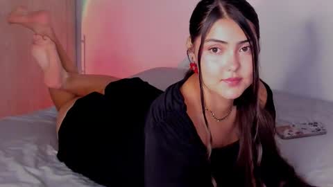 Snapshot of gabbyfoox chatting on 05/17/26, 02:20 gabbyfoox online show from 05/17/26, 02:20