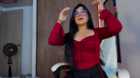 Snapshot of gabi_marcillo chatting on 05/18/26, 01:24 Gabriella Marcillo online show from 05/18/26, 01:24