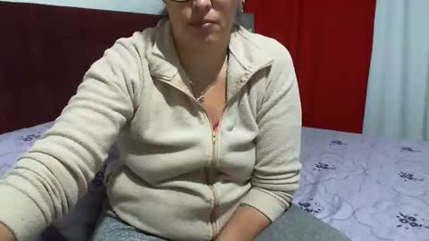 gaby  layla online show from 10/16/25, 06:31