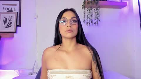 Snapshot of gabihills chatting on 06/08/26, 02:01 GABRIELA online show from 06/08/26, 02:01