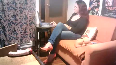 Gabi online show from 03/12/25, 06:22