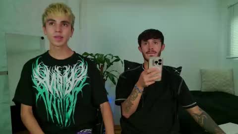 gabriel_and_geronimo online show from 03/24/26, 07:41