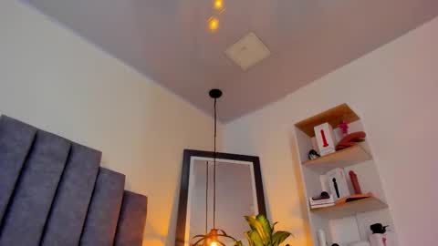 Carolina online show from 11/30/25, 02:26