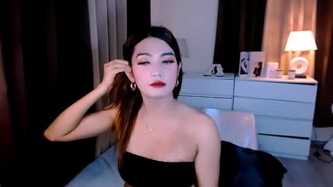 gabriela_deluxe online show from 10/17/25, 01:53